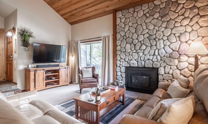 Mammoth Lakes Condo | Fall Getaways Available! Corner Condo with Shared Hot Tub, Near the Free Shuttle Stop to Town!