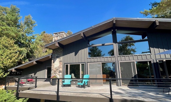 Lake Township House | Fall in Benzie County is Beautiful! Sign up now!