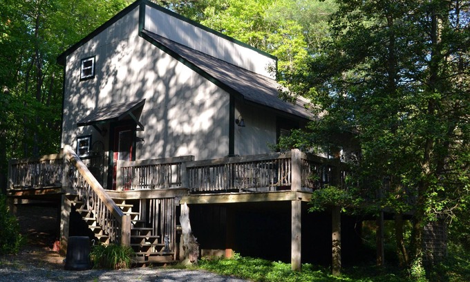 McCaysville Cabin | FALL SPECIAL! nnSpecial leaf-peeper prices!