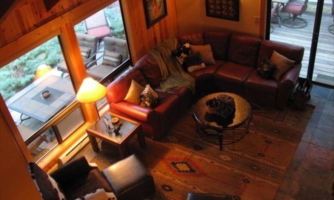 Black Butte Ranch Cabin | Fall & Winter Comfy Retreat! Black Butte Ranch Charming Boutique Fairway Cabin