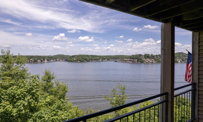 Lake Ozark Condo | FALLS 166 | 3 Bed, 3 Bath