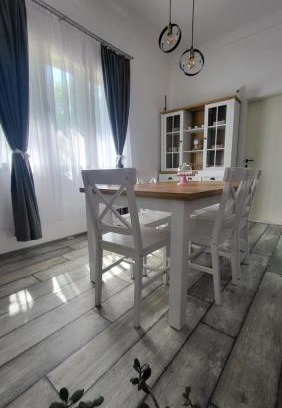 Vojvodina House | Falusi ház Tóth György