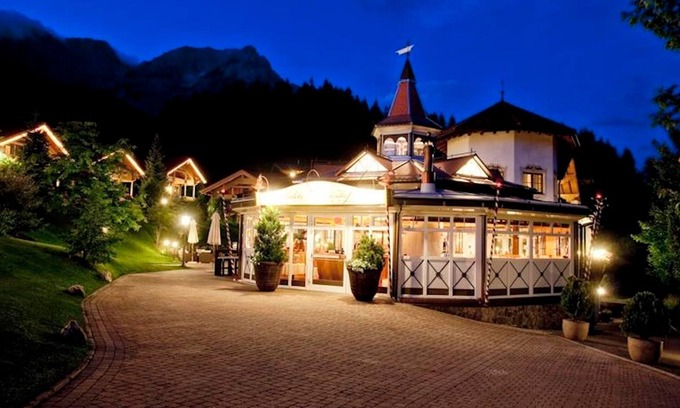 Scheffau am Wilden Kaiser Apartment | Family residence pampering board - Chalet Hotel am Leitenhof