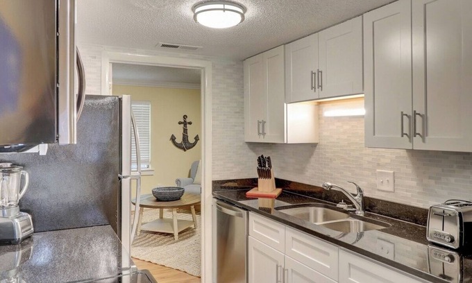 Palmetto Dunes Cottage | Family 2BR Retreat Near Beach + Pool Hilton Head