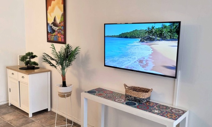 Renaca Apartment | ♥ Family and renovated apartment steps from the beach ♥