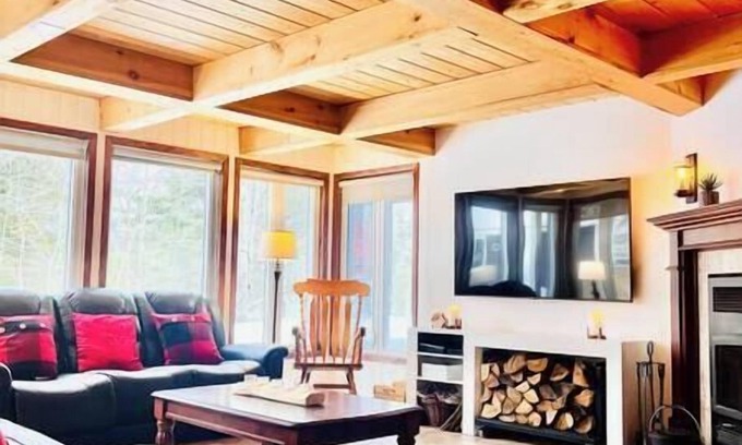 Orford Ski Chalet | Family chalet and SPA near Mont Orford