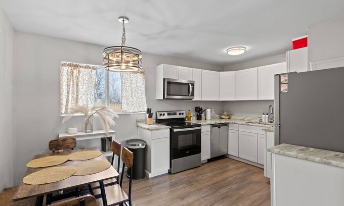 Southeast Colorado Springs House | Family-Friendly Colorado Springs Retreat | Hot Tub, Fire Pit & Spacious Yard