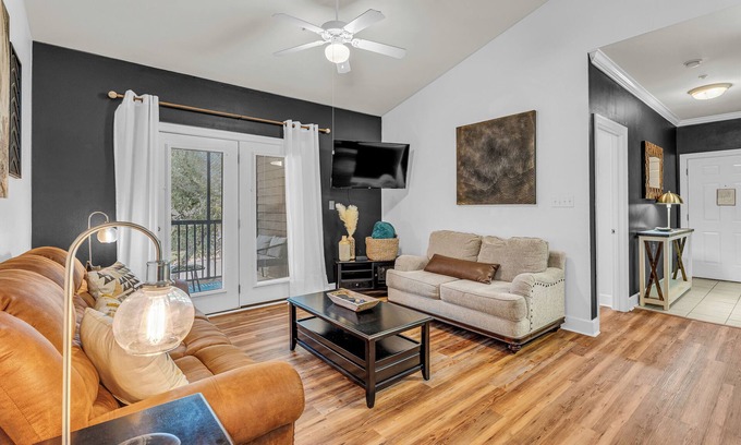 Foley Condo | Family-Friendly 2BR/2BA Foley Condo + Pool Access + Near Attractions