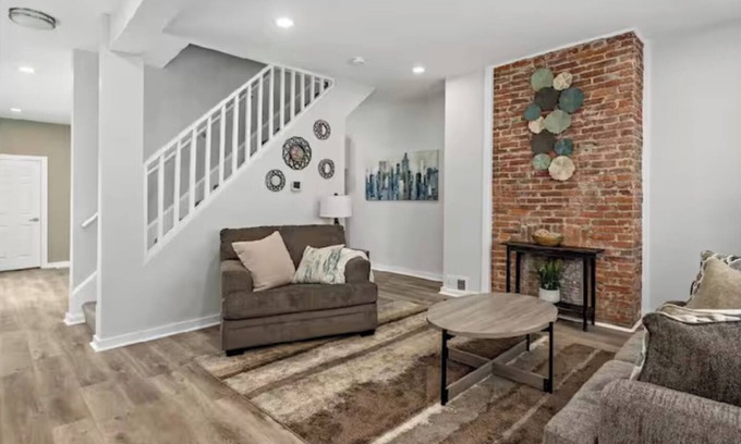 Mount Washington House | Family Friendly 4bed 3bath house in Pittsburgh Walk to the Overlook
