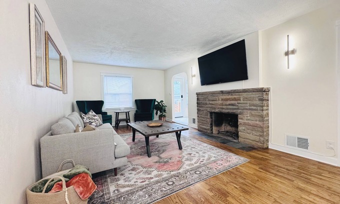 Lansing House | Family-Friendly 4BR Lansing Retreat Near MSU, Dining & Downtown Lansing