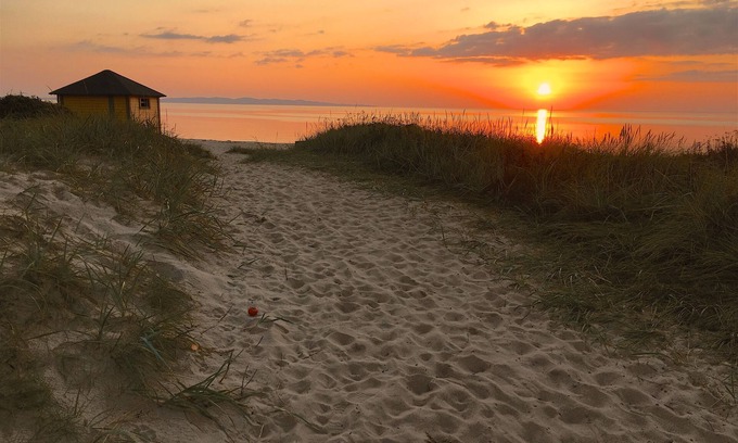 Lervik House | Family friendly house a stone's throw from the sea