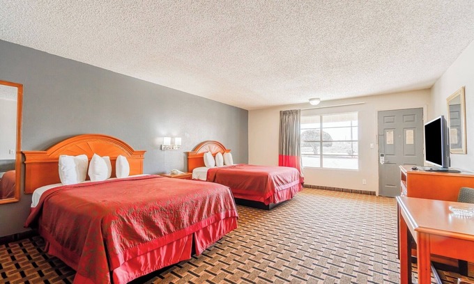 Vernon Hotel | Family-Friendly Room Near Vernon College with Spacious Layout & Comfort