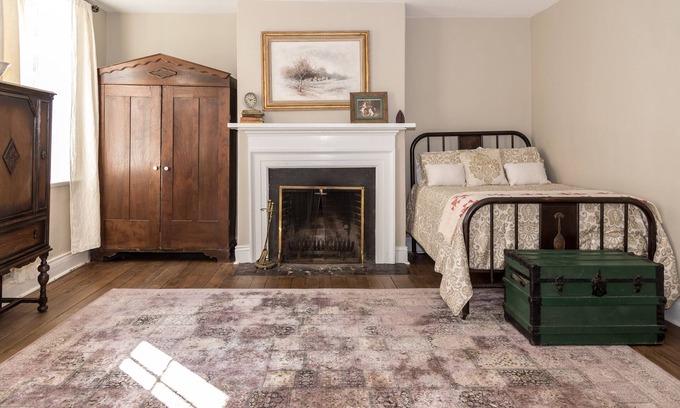 North Downtown House | Family-Friendly 1830s Cville Row House Near Downtown Mall, UVA, & Monticello
