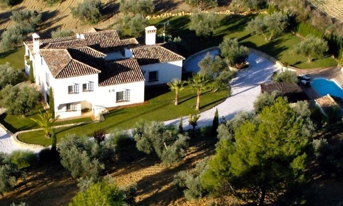 Arriate Villa | Family friendly villa, private pool and barbecue, 10 min drive from Ronda