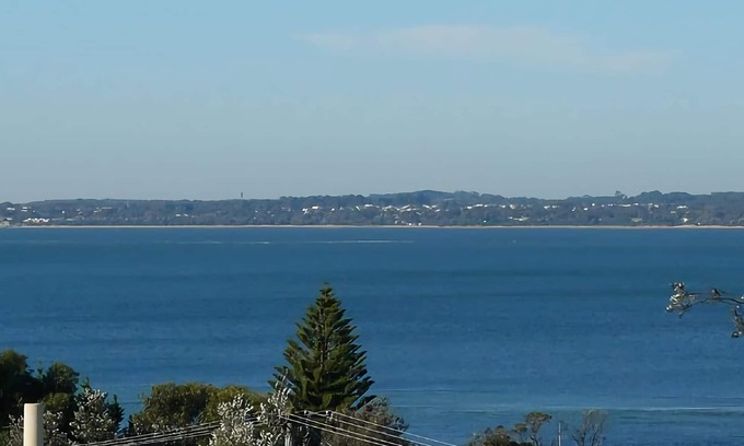 Somers House | Family Home with Magnificent Views