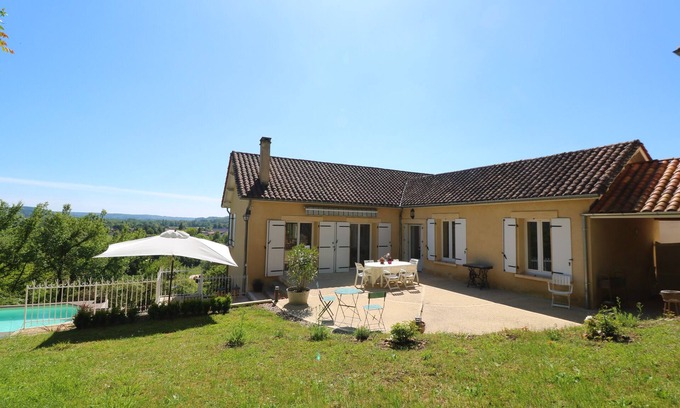 La Fagette House | FAMILY HOME WITH VIEW* OVER THE RIVER & CITY CENTER AT SHORT WALKING DISTANCE