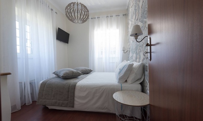 Castanheira de Pera House | Family house called Casa Poesia