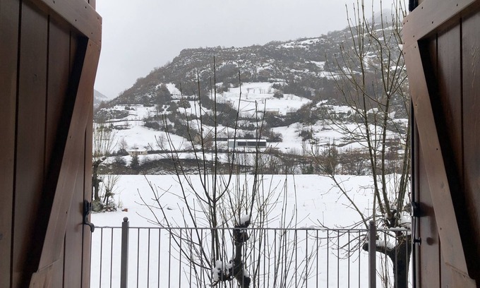 Larrede House | Family house with fireplace and attic. Ideal two families with children.