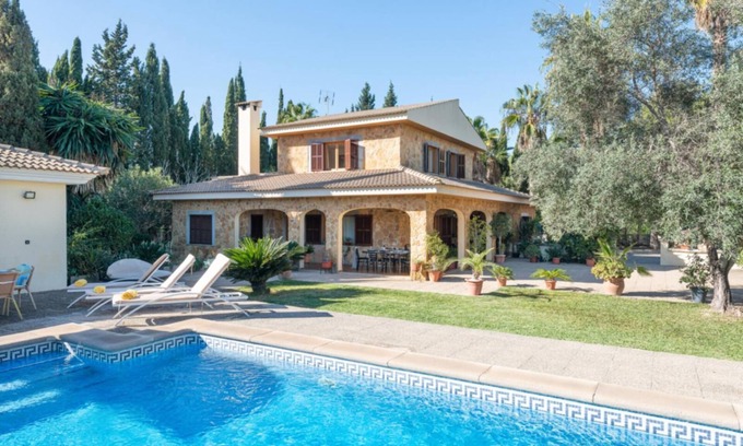 Crestatx Villa | Family Oasis: Private Pool Retreat for 8 Guests!