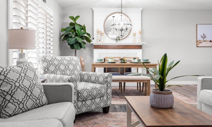 Encanto House | Family Paradise-Kid and Pet Friendly Home by Encanto Golf Course-Downtown Phx.