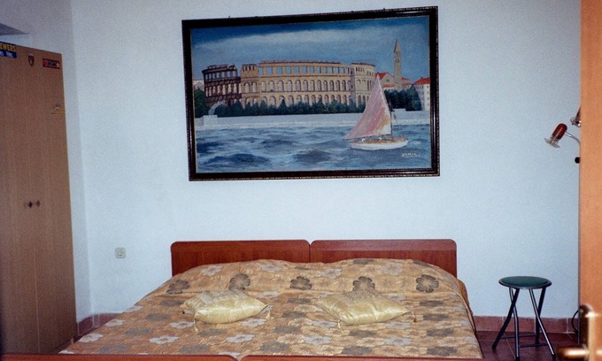 Stinjan Apartment | Family / pet - friendly, 5 + 1 beds, 2 separate apartments, to rent as a unit