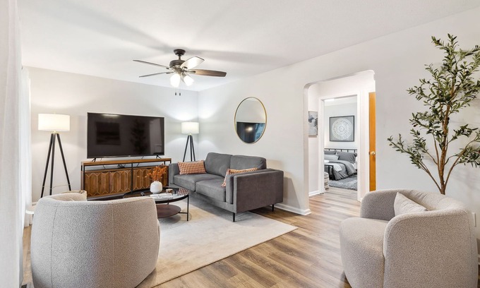 Cleveland Heights House | Family Retreat Near Cleveland Clinic w/Game Room