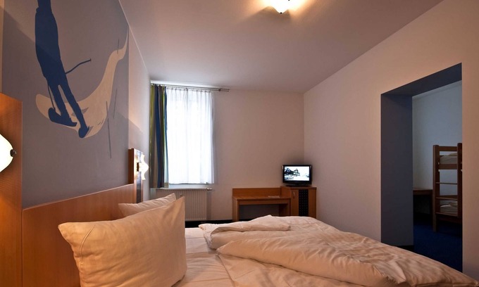 Steinach Apartment | Family Room - Sporthotel Steinach
