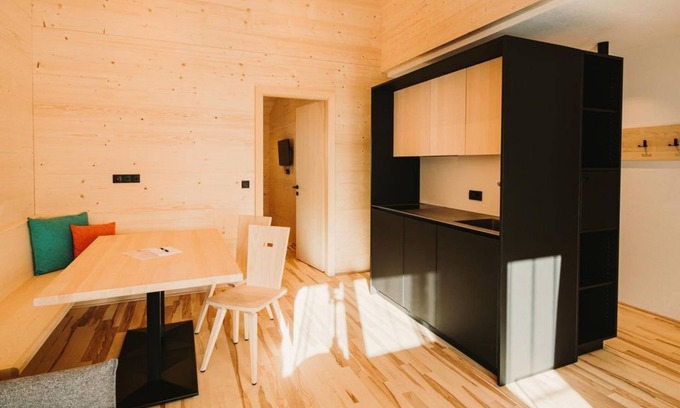 Warth Bed & Breakfast | Family studio "French Alpin" ShortStay - Alpin - Studios & Suites