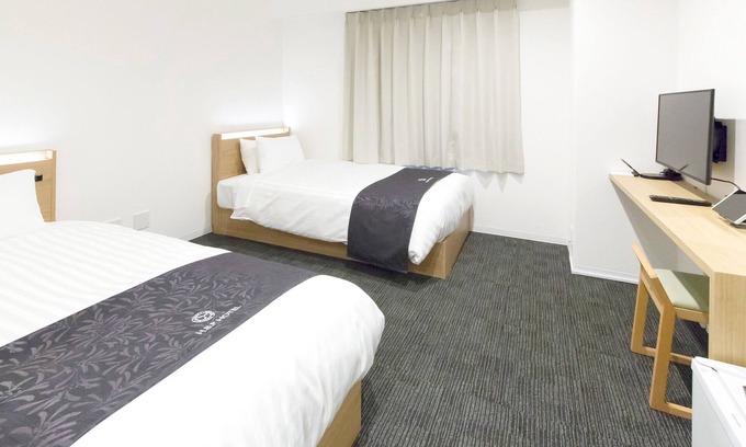 Suminoe House | Family twin room plan with Japanese breakfast / Osaka Ōsaka