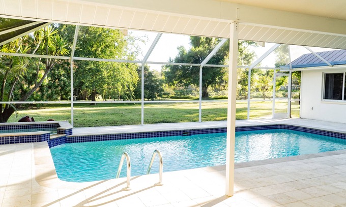 Biggar House | Family Vacation Home in Fort Myers