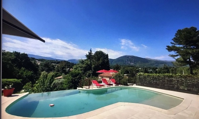 Roquefort-les-Pins House | Family villa - 4 bedrooms - Sleeps 8 - Panoramic view - Quiet location