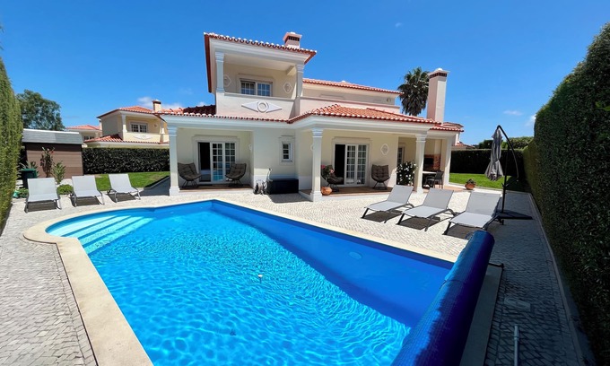 Praia del Rei Villa | Family villa with private heated pool, close to local amenities & superb beaches