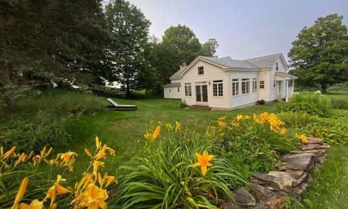 Cambridge Other | Famous Author's Luxury Retreat Spectacular Views 200 miles NYC, Boston, Montreal