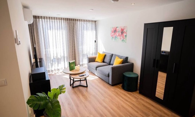 Tiel Apartment | Fancy 70m² Apartment with Terrace (WE-39-F)