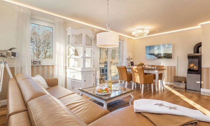 Zingst Apartment | Fantastic luxury vacation apartment in Zingst, 1st row directly on the beach.