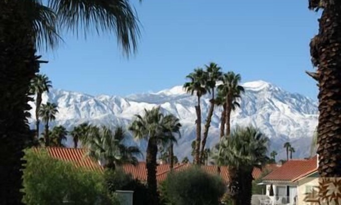 Palm Desert Condo | Fantastic Desert Falls Condo with comfortable decor and Wonderful Views