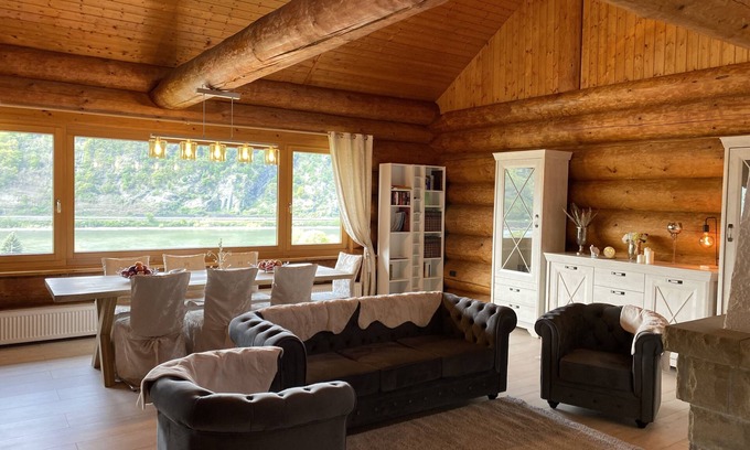 Kamp-Bornhofen House | Fantastic log cabin on the Rhine
