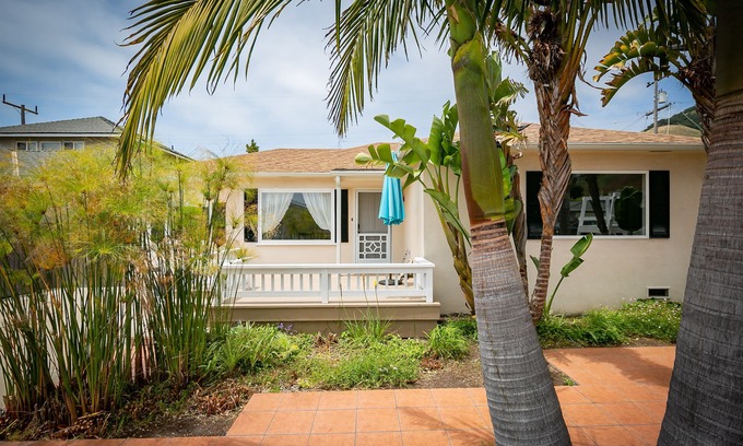 Shell Beach House | Fantastic Shell Beach vacation rental! 30 plus day Stay!