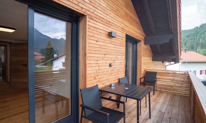 Steinach Apartment | Fantastically located vacation apartment with great mountain views in the Allgäu Alps