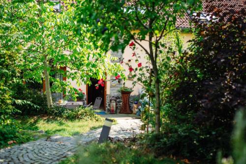 Milinov Apartment | Farma Moulisových