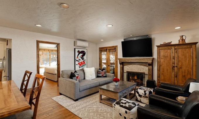 Aspen House | Fasching Haus Unit 310, Deluxe Condo w/Stately Furnishings, Private Deck, A/C