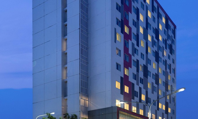 Karawang Hotel | favehotel Karawang