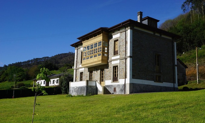 Valdes Cottage | Fawn House, Bahinas, Luarca