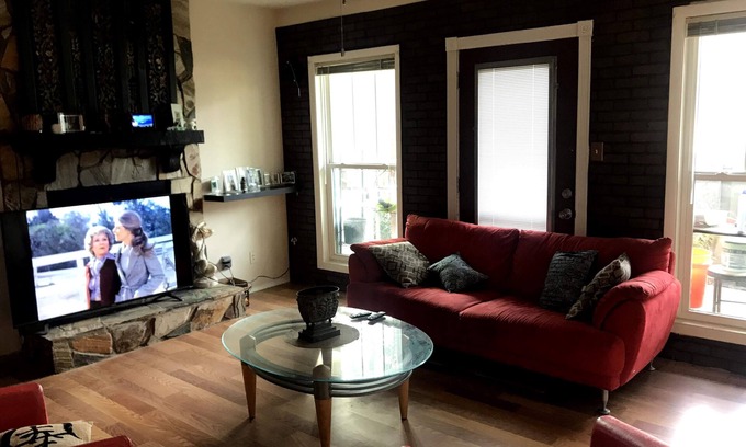 Terry Sanford House | Fayetteville single Cozy private bedroom