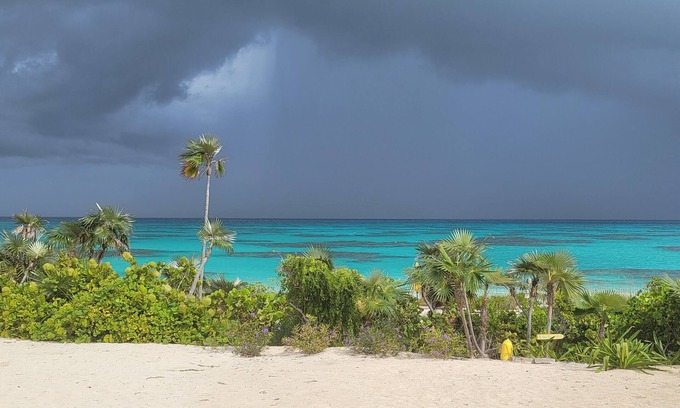 Port Howe Apartment | Feelin Nauti Beach Cottage ~ Your Bahamian Sanctuary by the Sea
