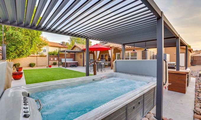 Paradise Valley Village House | Fenced Hot Tub & BBQ: Modern Scottsdale Retreat