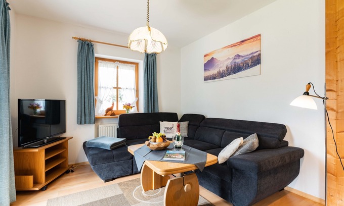 Aschau im Chiemgau Apartment | Ferienwohnung IV° zwei Schlafzimmer, Süd-Balkon, 75 qm°