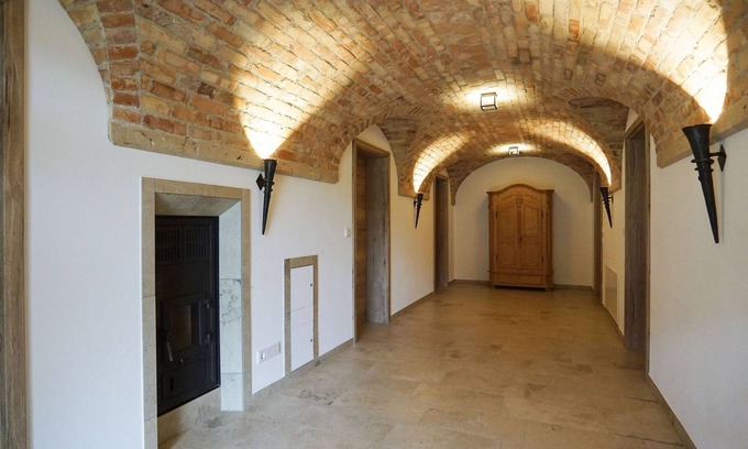 Staudach-Egerndach Apartment | Ferienwohnung Burg Hohenstein, 100 m² für 1-6 Personen, Terrasse, Wlan