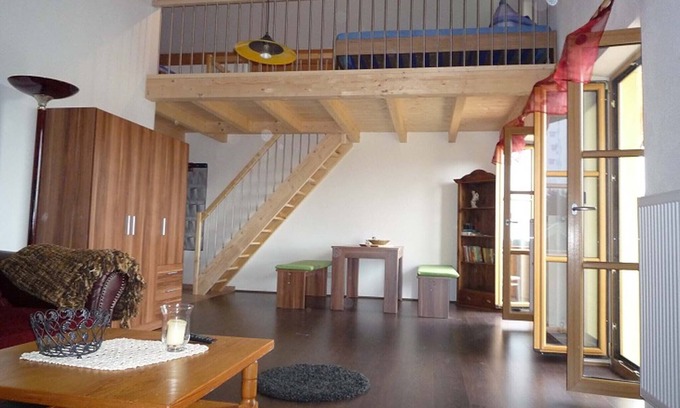 Bad Endorf Apartment | Ferienwohnung auf 2 Etagen, 70 qm, 1 separates Schlafzimmer