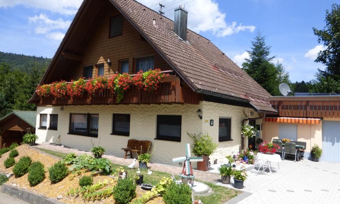 Ehlenbogen Apartment | Ferienwohnung Bühler